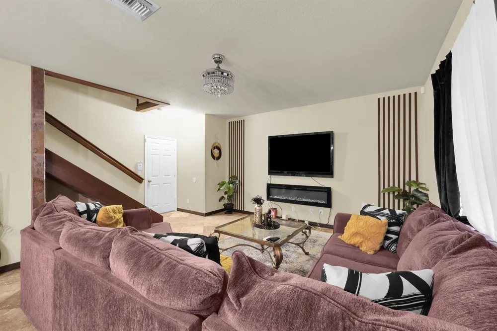 9455 Windrift Circle Fort Pierce, FL 34945