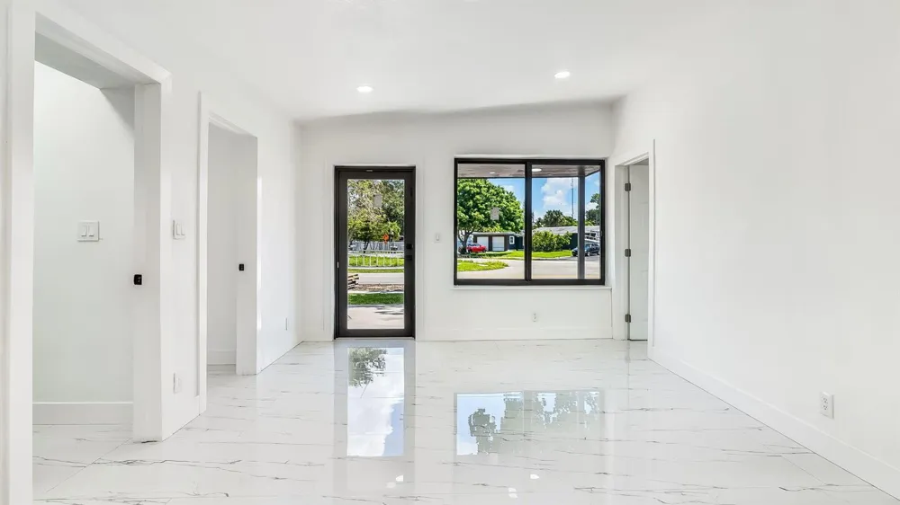 118 NEWTON ROAD West Park, FL 33023