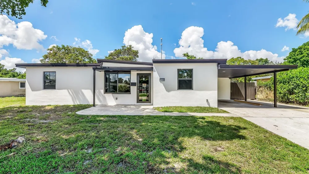 118 NEWTON ROAD West Park, FL 33023