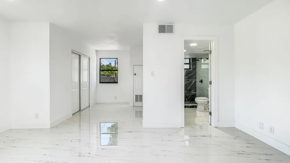 118 NEWTON ROAD West Park, FL 33023