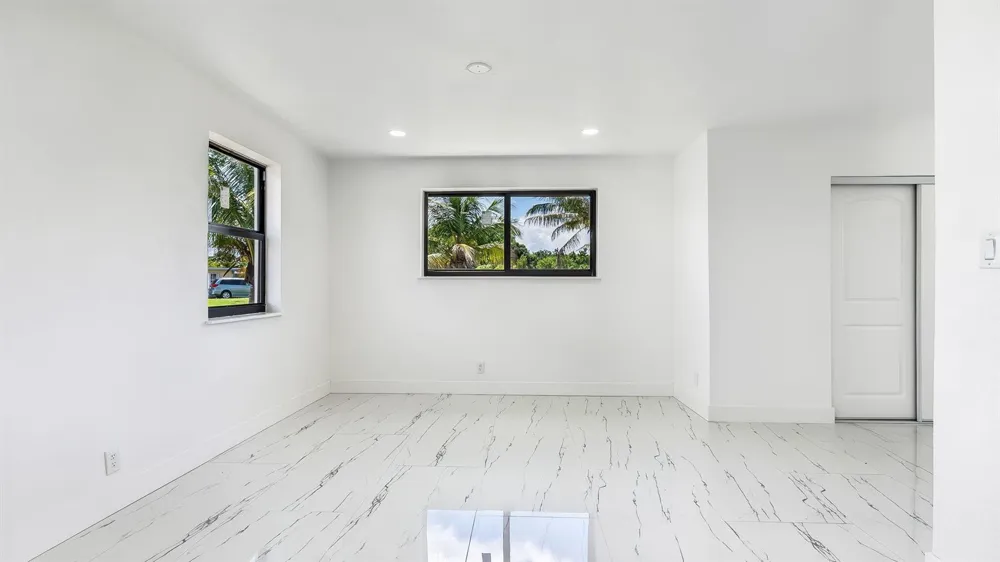 118 NEWTON ROAD West Park, FL 33023