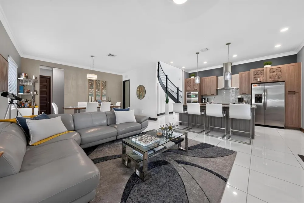 9023 NW 161ST TERRACE Miami Lakes, FL 33018