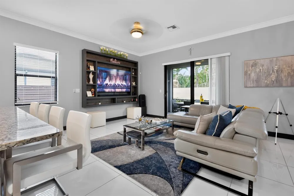 9023 NW 161ST TERRACE Miami Lakes, FL 33018
