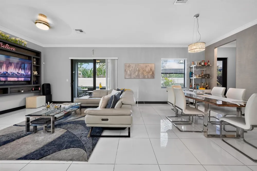 9023 NW 161ST TERRACE Miami Lakes, FL 33018