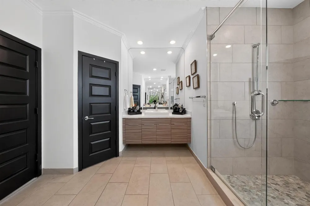 9023 NW 161ST TERRACE Miami Lakes, FL 33018