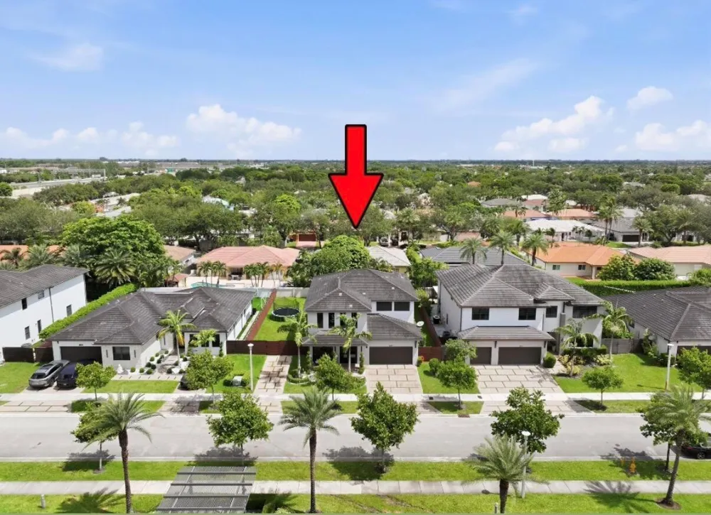 9023 NW 161ST TERRACE Miami Lakes, FL 33018