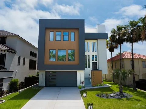 5902 Laguna Circle North Drive