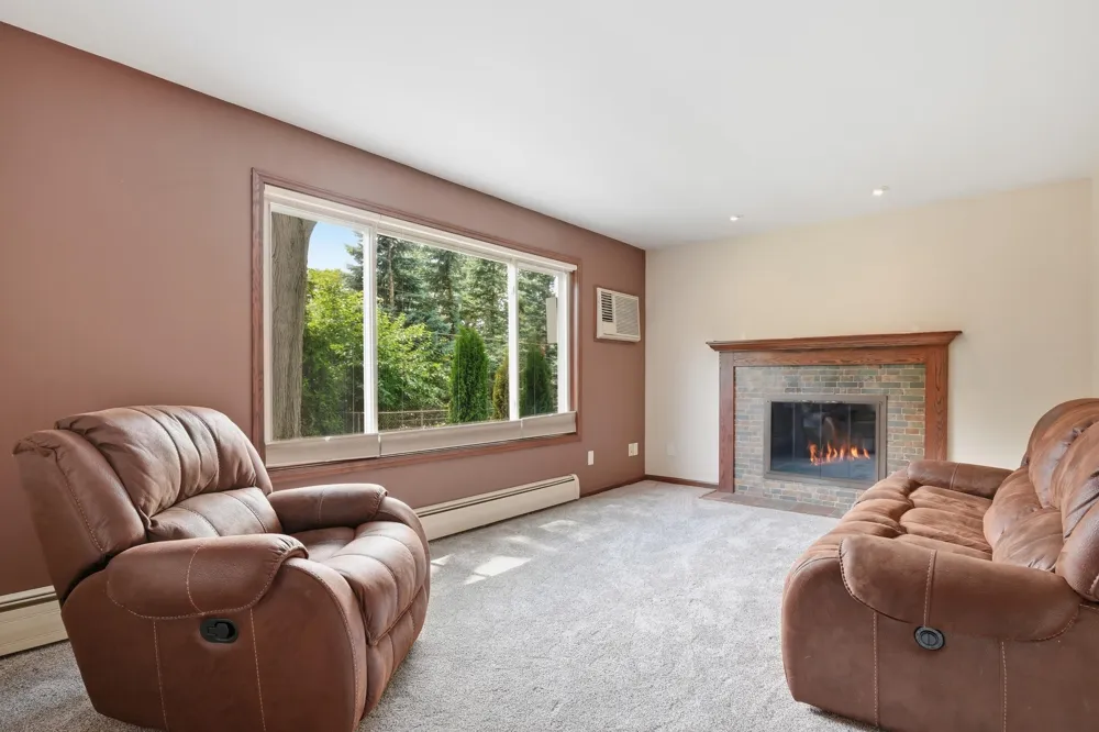 34357 Munger Drive Livonia, MI 48154