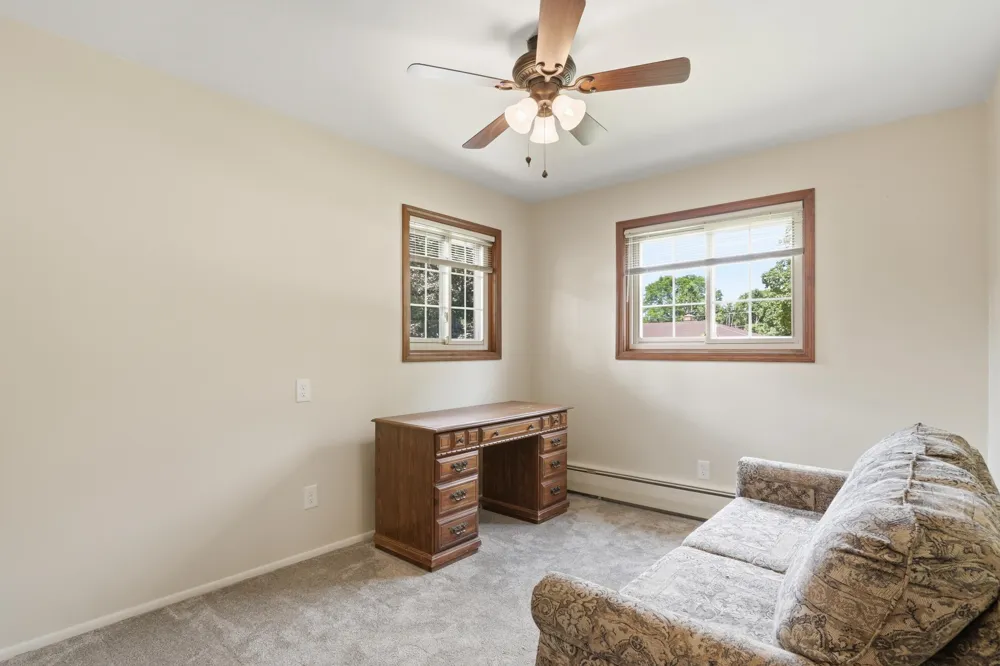 34357 Munger Drive Livonia, MI 48154