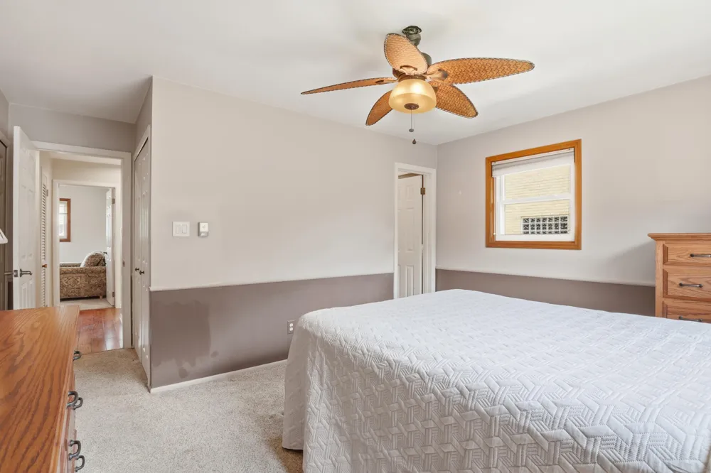 34357 Munger Drive Livonia, MI 48154