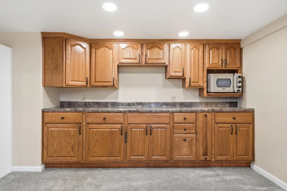 34357 Munger Drive Livonia, MI 48154