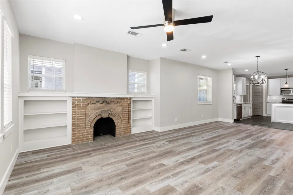 604 S Fitzhugh Avenue Dallas, TX 75223