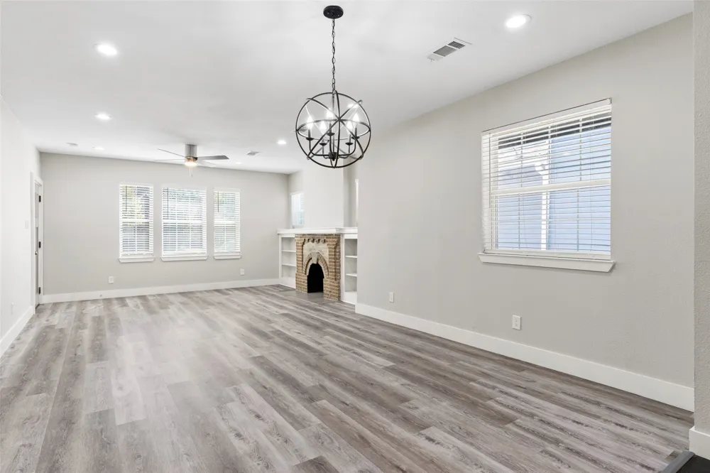 604 S Fitzhugh Avenue Dallas, TX 75223