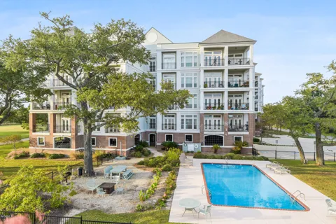 1100 W Beach Boulevard