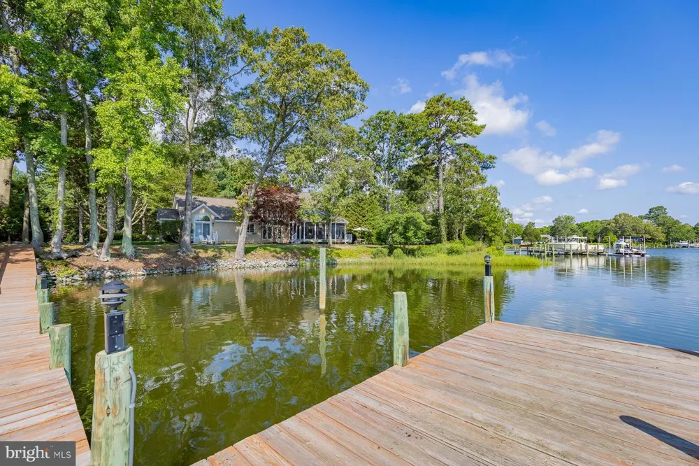 94 SCULLING OAR TRAIL Kilmarnock, VA 22482