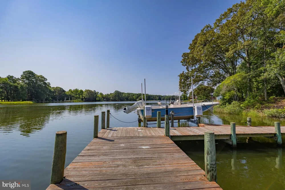 94 SCULLING OAR TRAIL Kilmarnock, VA 22482