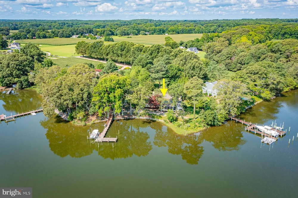 94 SCULLING OAR TRAIL Kilmarnock, VA 22482