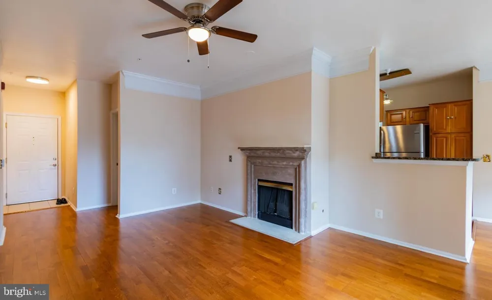 1600 SPRING GATE DRIVE #2207 Mclean, VA 22102