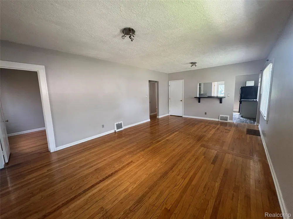 344 Vester Street Ferndale City, MI 48220