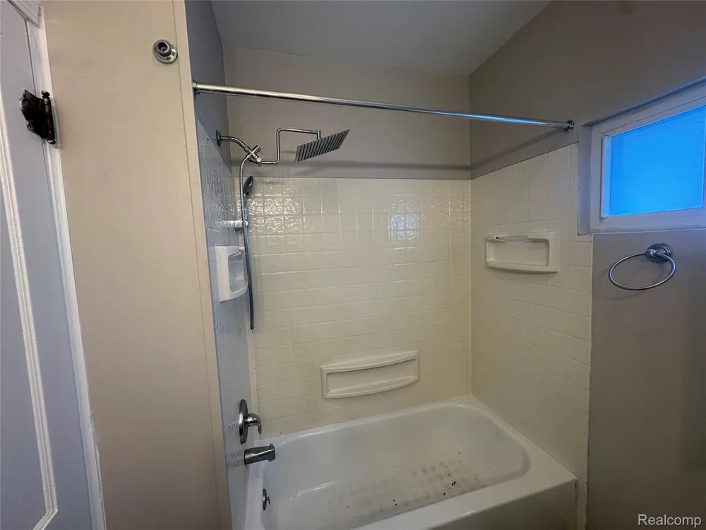 344 Vester Street Ferndale City, MI 48220