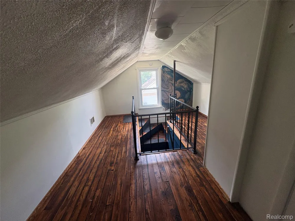 344 Vester Street Ferndale City, MI 48220