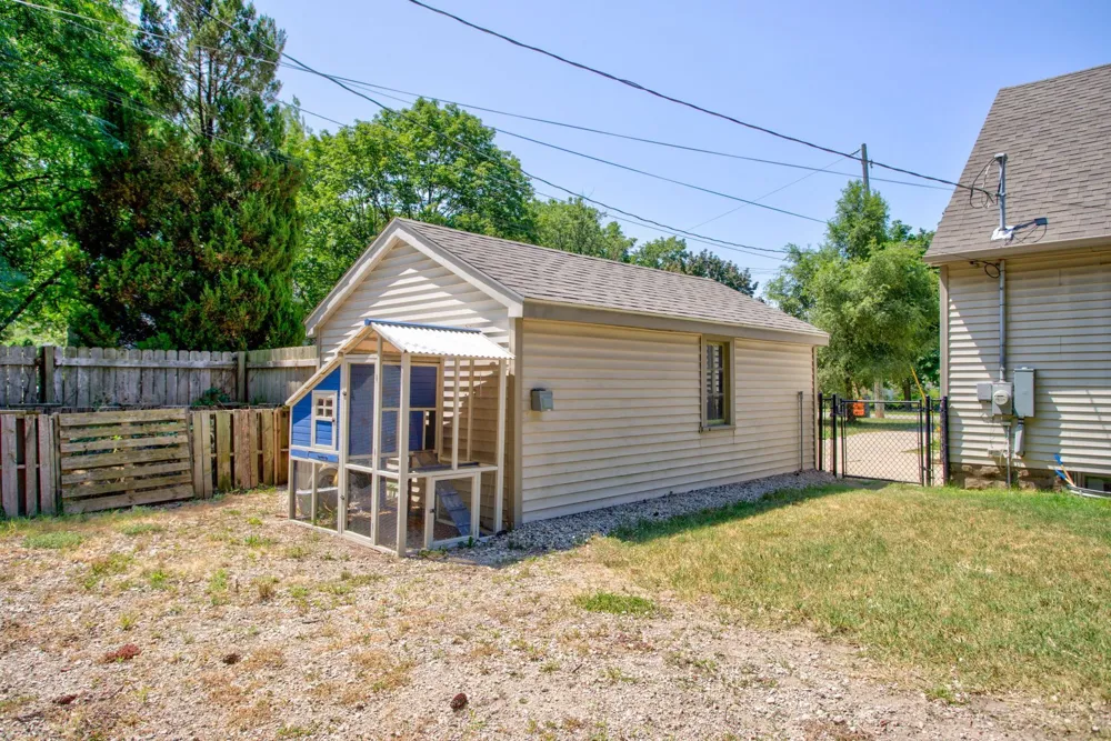 439 Plasman Avenue Holland Charter Township, MI 49423