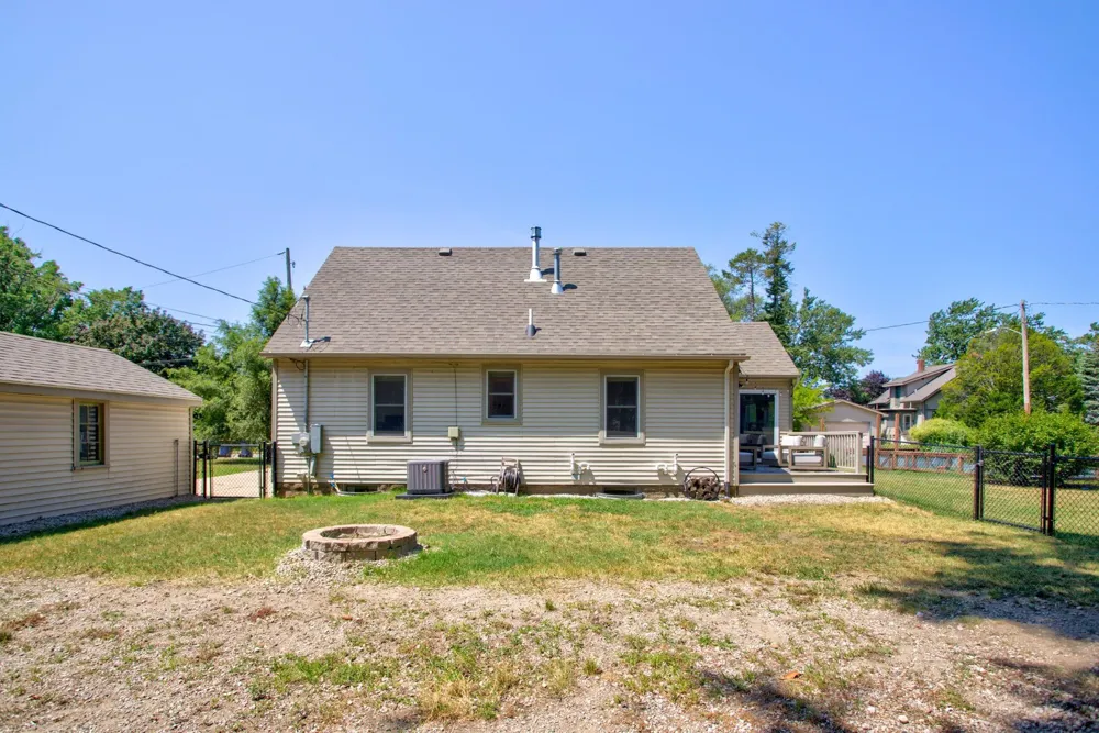 439 Plasman Avenue Holland Charter Township, MI 49423