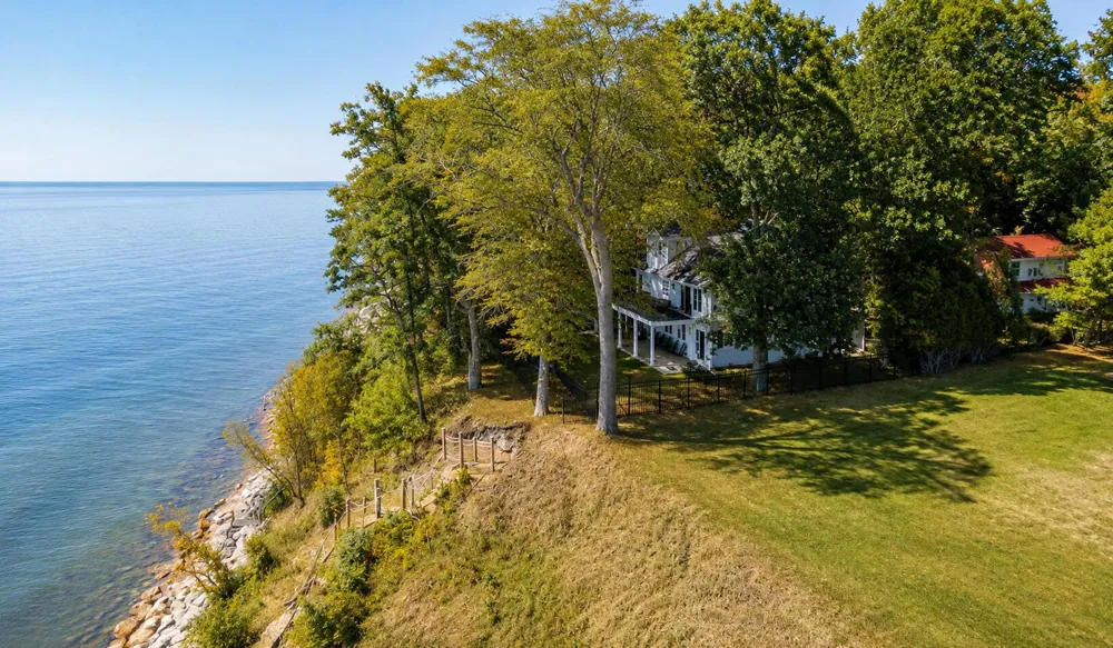 1722 Lake Michigan Drive Ganges Township, MI 49408