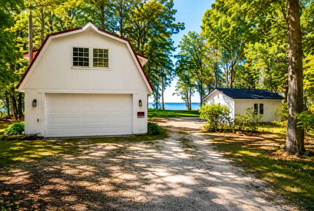 1722 Lake Michigan Drive Ganges Township, MI 49408
