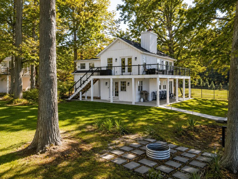 1722 Lake Michigan Drive Ganges Township, MI 49408