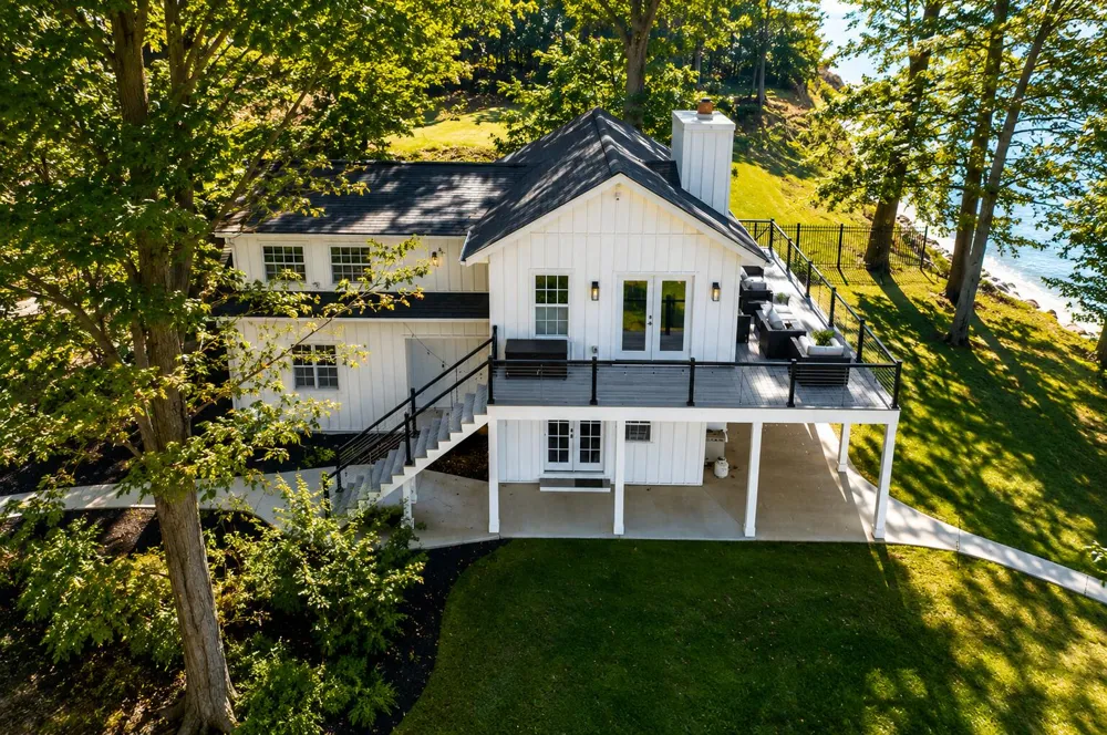 1722 Lake Michigan Drive Ganges Township, MI 49408