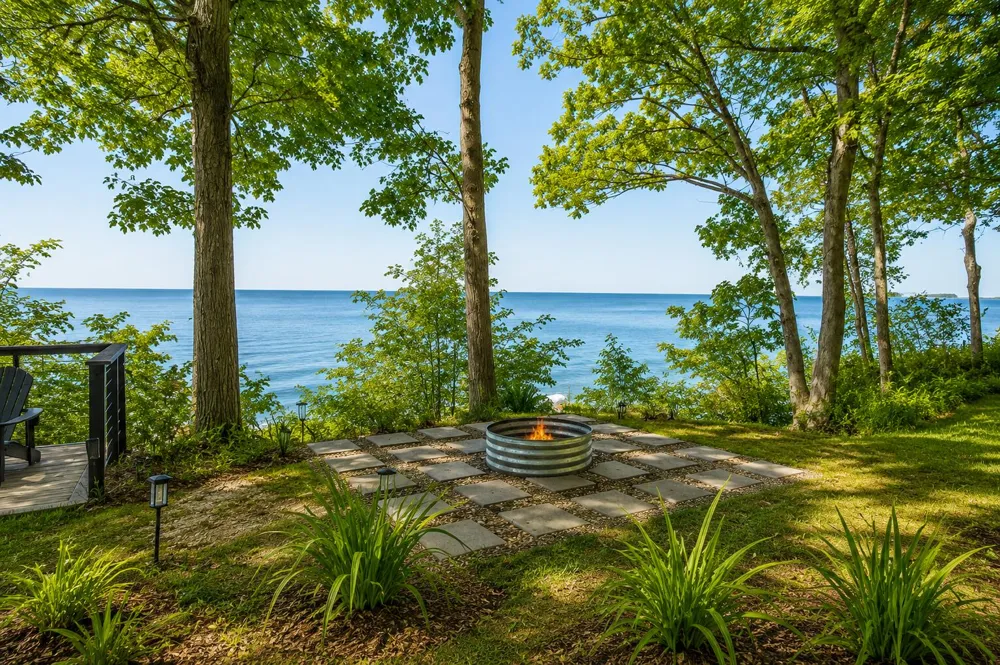1722 Lake Michigan Drive Ganges Township, MI 49408