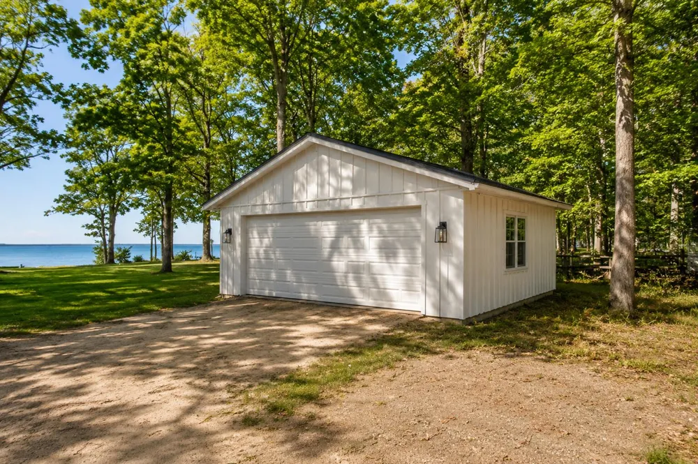 1722 Lake Michigan Drive Ganges Township, MI 49408