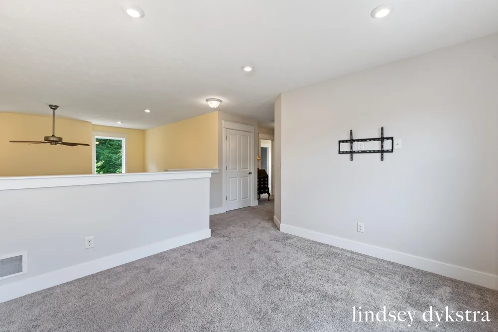 4238 Oak Timbers Drive NE Plainfield Charter Township, MI 49525