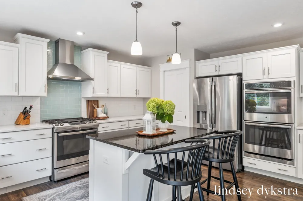 4238 Oak Timbers Drive NE Plainfield Charter Township, MI 49525