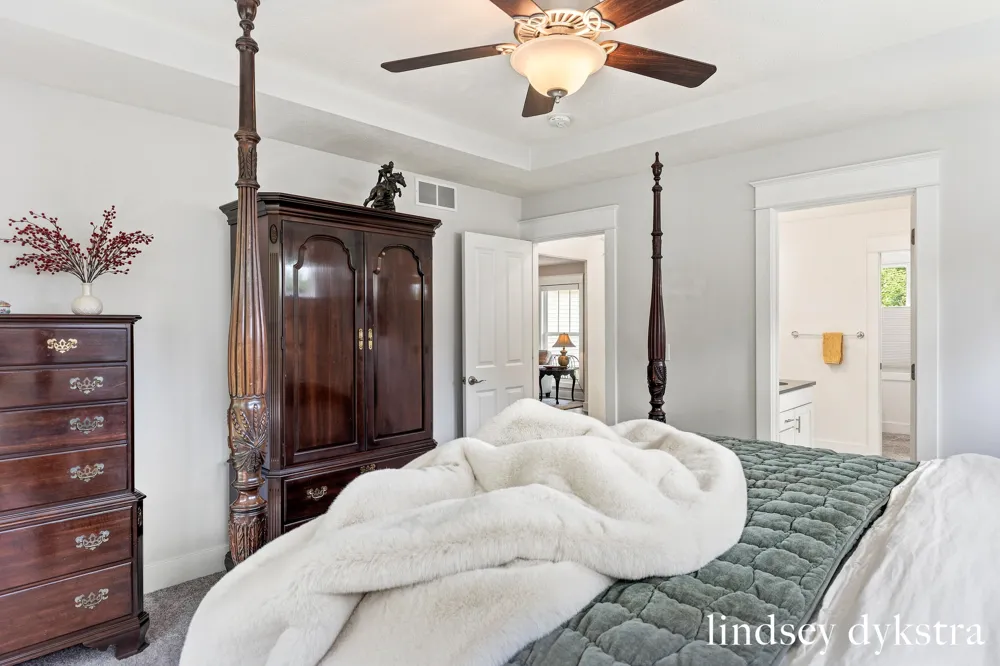 4238 Oak Timbers Drive NE Plainfield Charter Township, MI 49525