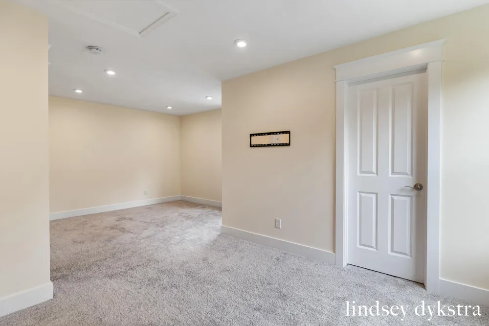 4238 Oak Timbers Drive NE Plainfield Charter Township, MI 49525