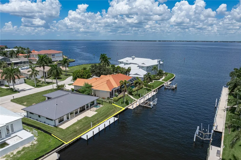 12 SABAL DRIVE Punta Gorda, FL 33950