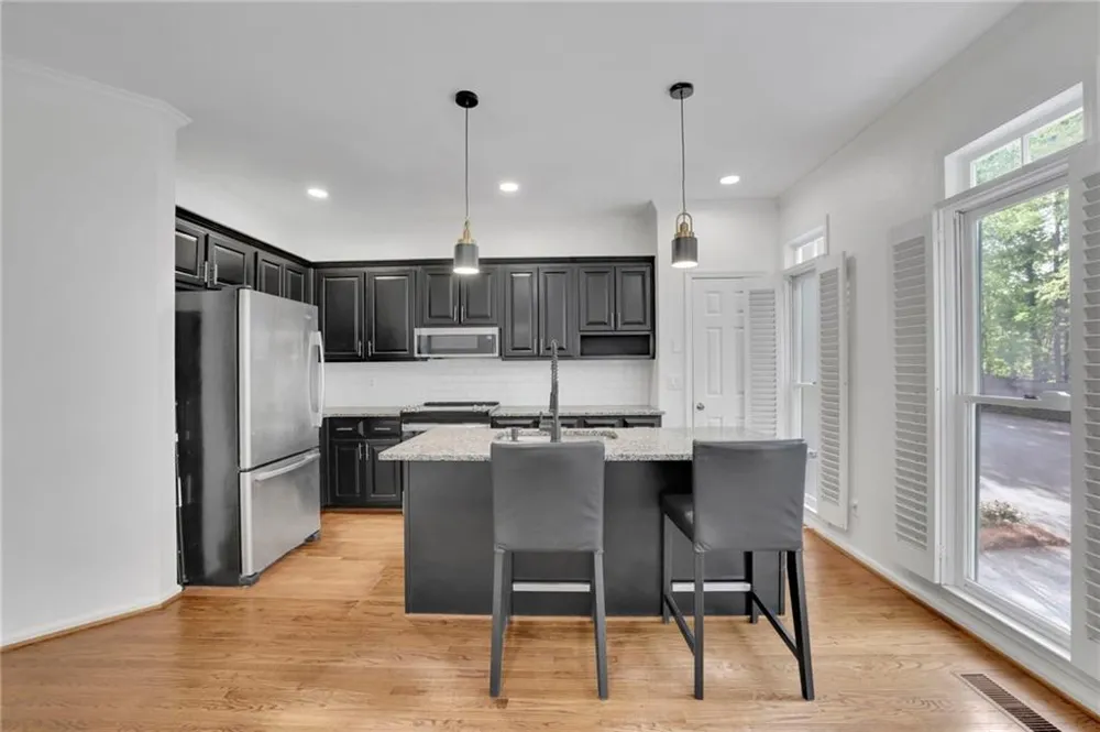 2588 Oakwood Way SE Smyrna, GA 30080