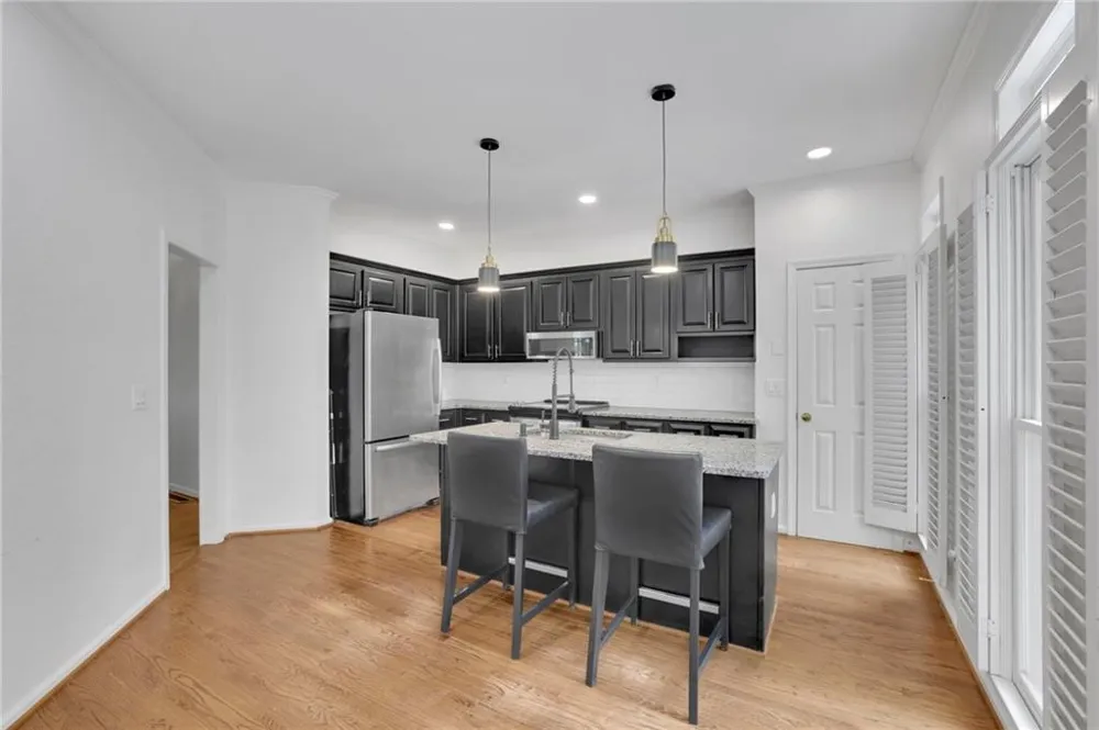 2588 Oakwood Way SE Smyrna, GA 30080