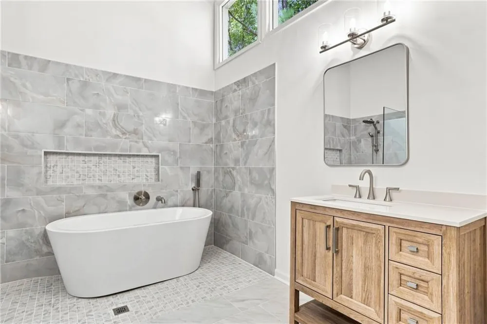 2588 Oakwood Way SE Smyrna, GA 30080