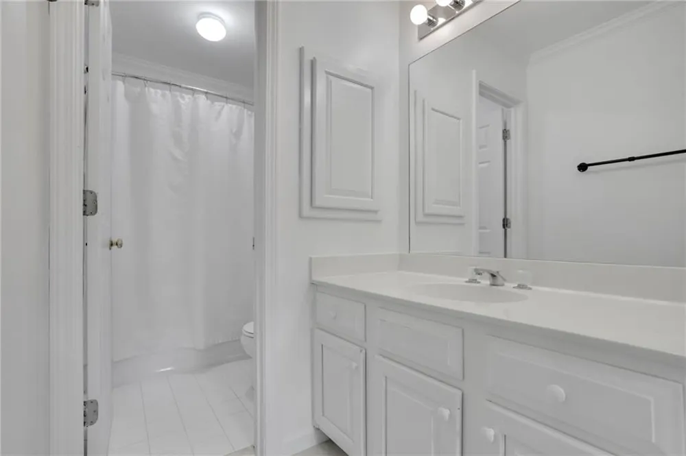 2588 Oakwood Way SE Smyrna, GA 30080