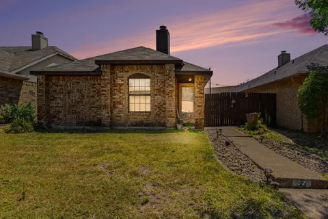 1024 Old Barn Lane