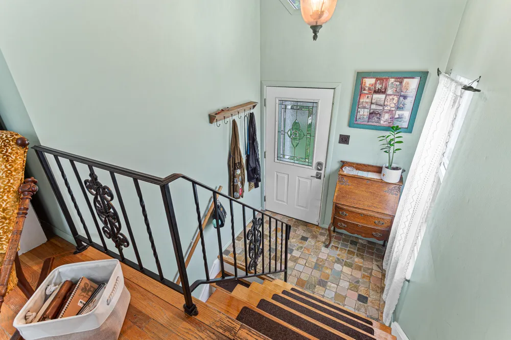 718 Panorama Milford, MI 48381