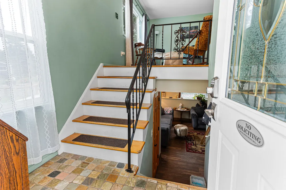 718 Panorama Milford, MI 48381