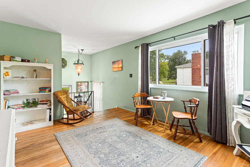 718 Panorama Milford, MI 48381