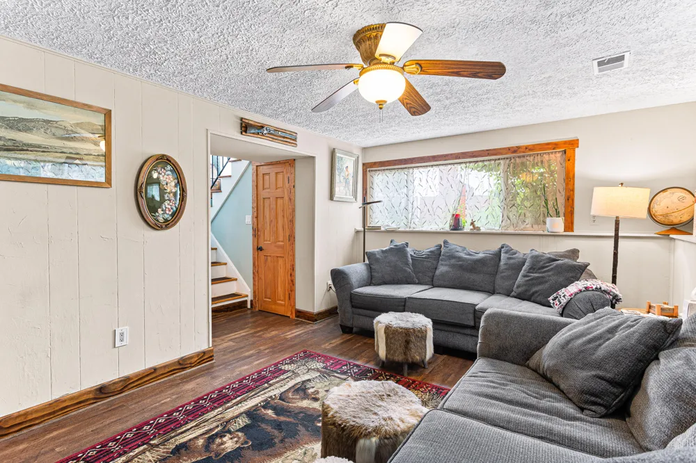 718 Panorama Milford, MI 48381