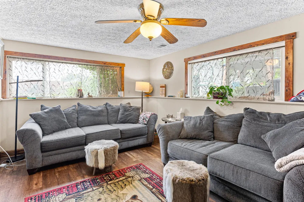 718 Panorama Milford, MI 48381