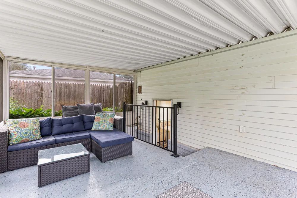 718 Panorama Milford, MI 48381