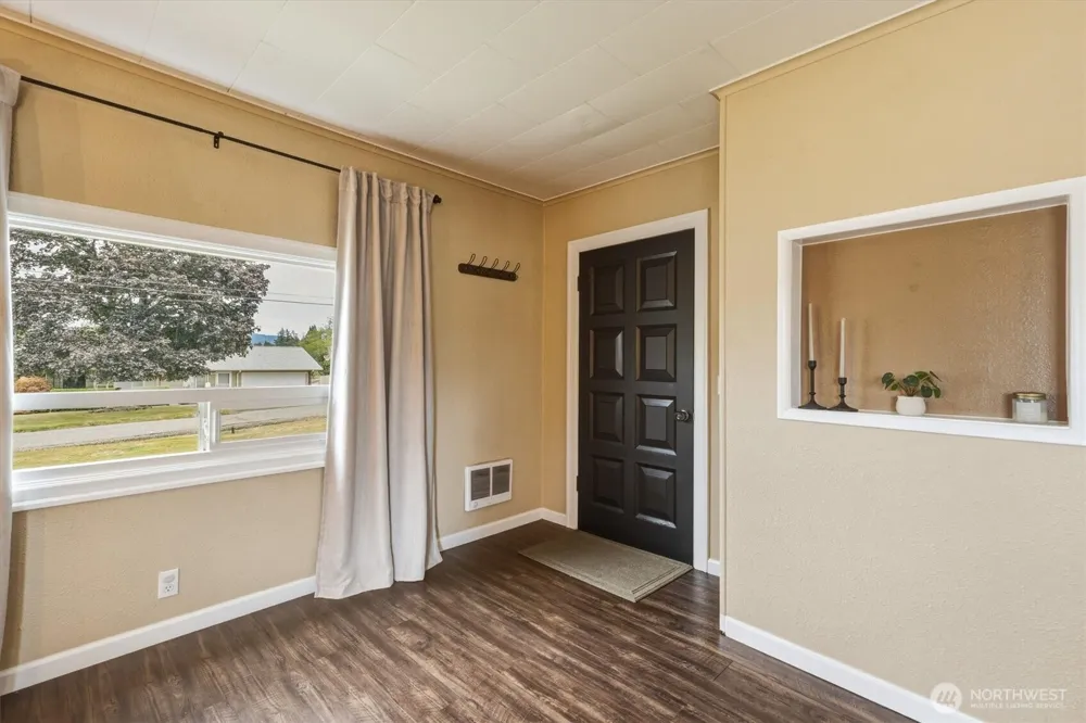 131 Niblett Way Longview, WA 98632